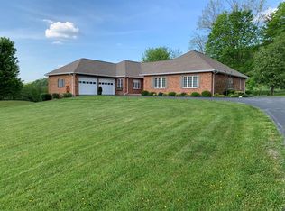 220 Mount Vista Ct, Bluefield, VA 24605