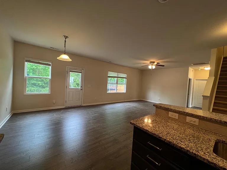 4312 Auburn Hills Dr — Photo 5