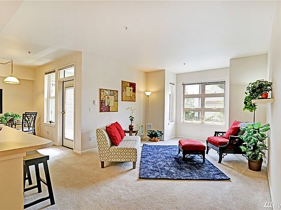 2nd image of 1515 E Yesler Way APT 201
