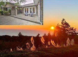 17130 Eastwood Ln, Brookings, OR 97415