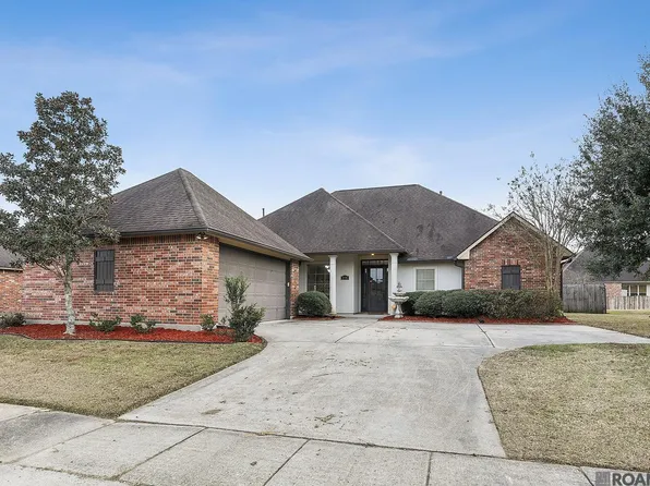 2970 Majestic Oaks Ave, Zachary, LA 70791
