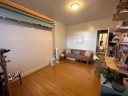 Rented by Premier Metro Realty Corp | media 6