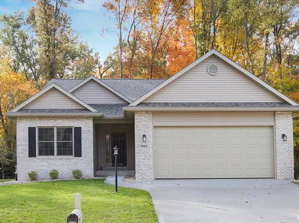 2009 Woodland Estates Dr, Elkhart, IN 46514