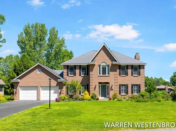 969 Meadow Ridge Dr, Holland, MI 49424