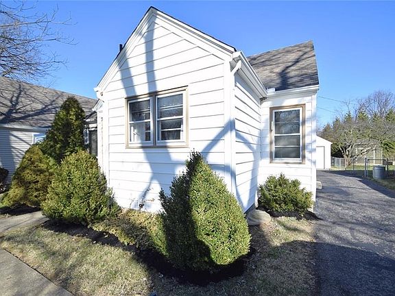 4th image of 2704 Hazelwood Ave