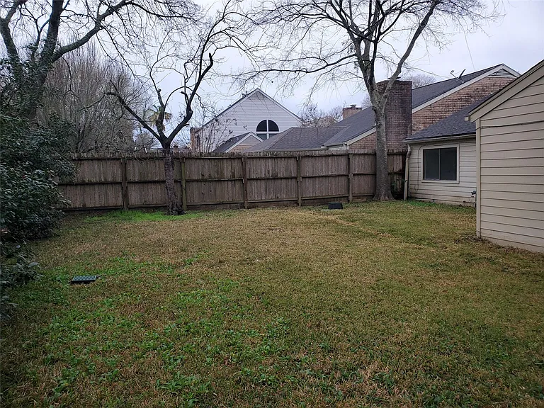 12139 Gladewick Dr — Photo 14
