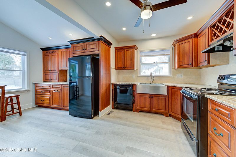 4th image of 514 Kings Road