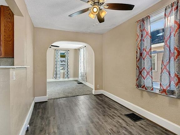 5th image of 1003 17th Ave S