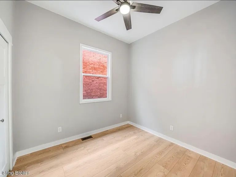 718 Henry Firpo St — Photo 10