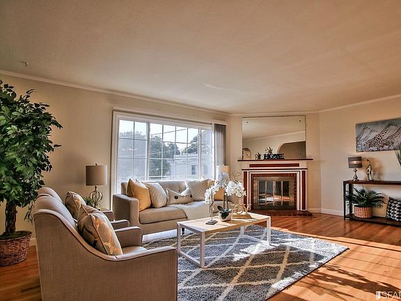5th image of 687 San Diego Ave