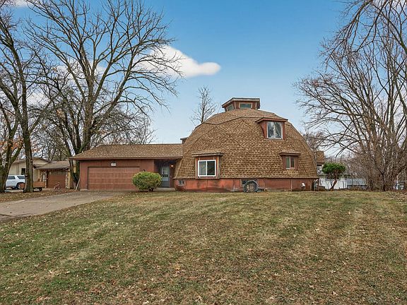 2nd image of 5444 Prospect Ave