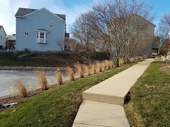 2nd image of 1662 Orchard Ct