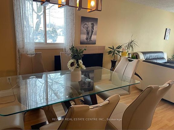 4th image of 38 Pleasantview Ave