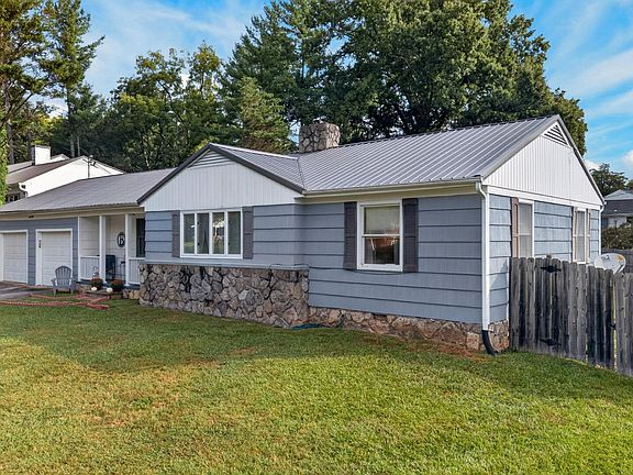 3rd image of 209 Susong Ln