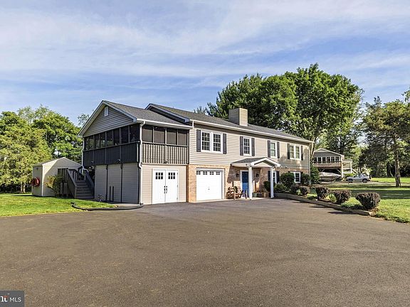 3rd image of 156 Scarlet Ohara Ct