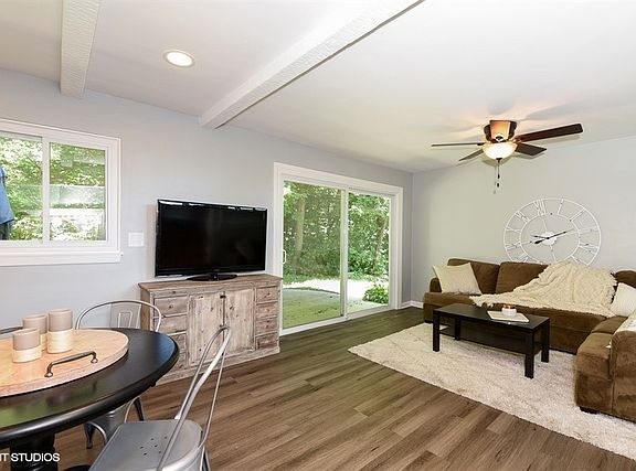 5th image of 84 Briarwood Ln
