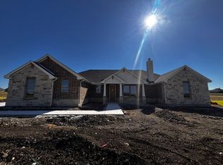 135 Big Sky Rd, Decatur, TX 76234
