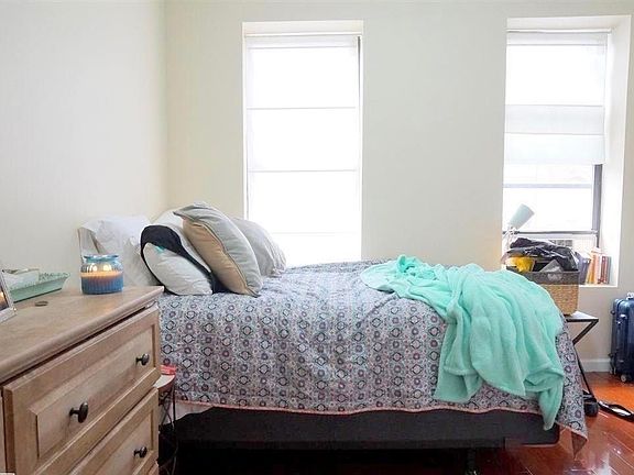 3rd image of 309 E 93rd St APT 5N