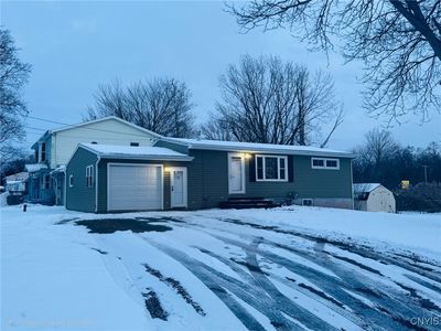 193 Medford Rd, Mattydale, NY, 13211