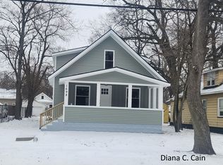 1698 Wood St, Muskegon, MI 49442