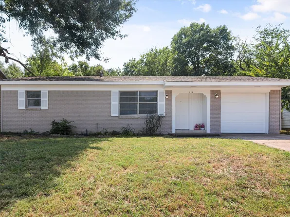 414 E Lilly Ln, Arlington, TX 76010