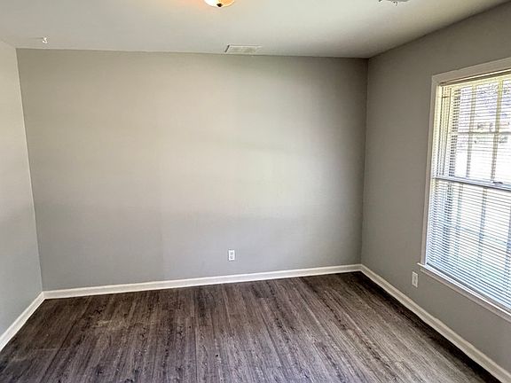 5th image of 4825 Rolling Fields Dr