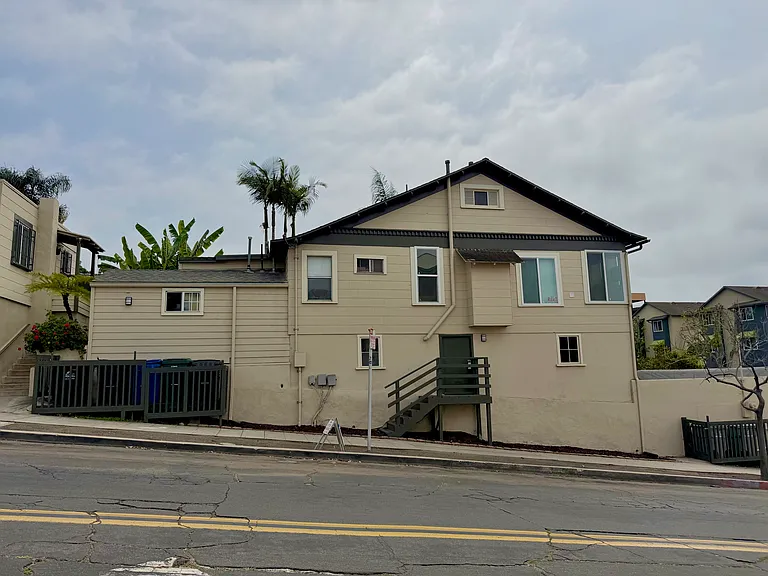 1061 20th St — Photo 20