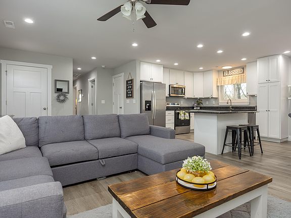 5th image of 4707 Cordelia Ln