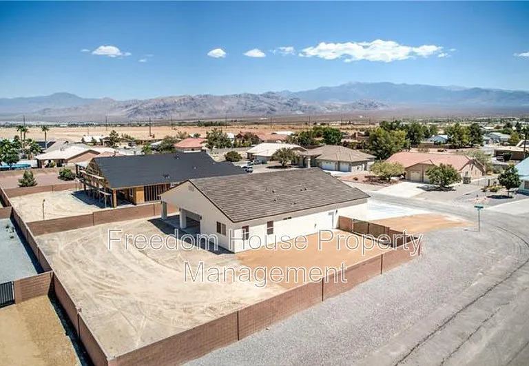 6380 Waterford St — Photo 37