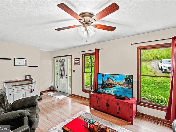 3rd image of 12900 Garrison Ln