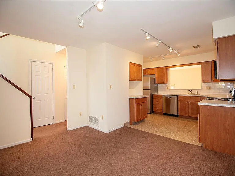 8324 Willow Run — Photo 11