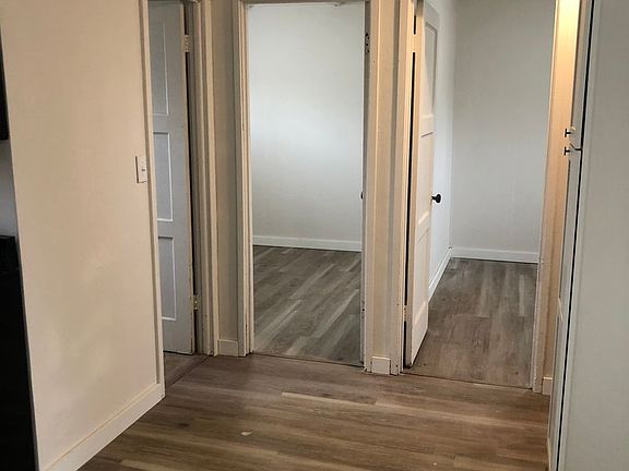5th image of 323 & 325 N Prentis St #325