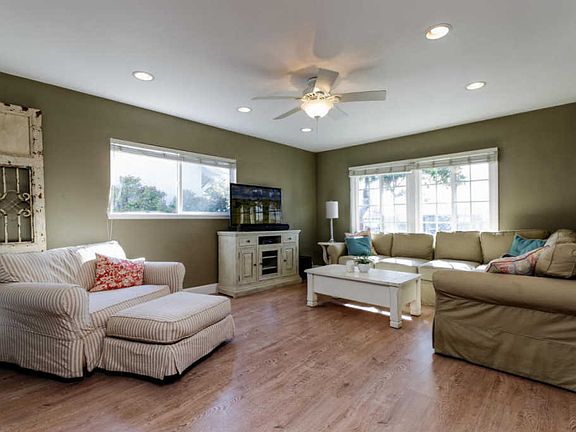3rd image of 5217 Gonzaga St