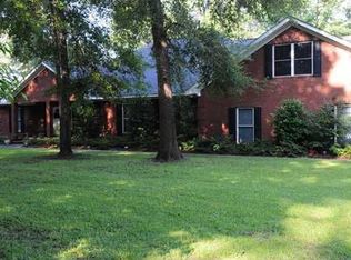 700 Sweet Hill Rd, Richmond Hill, GA 31324