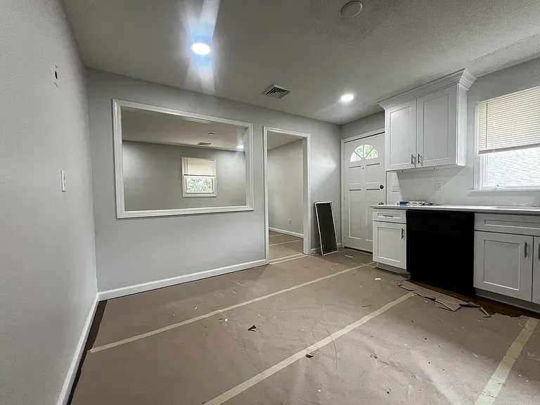 485 Peet St — Photo 29