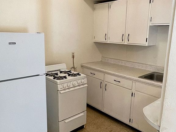 4th image of 2336-40 Wirth Pl #2340