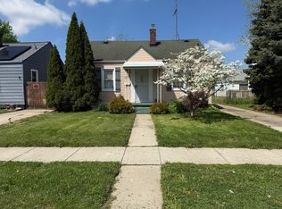 22165 Donald Ave, Eastpointe, MI 48021