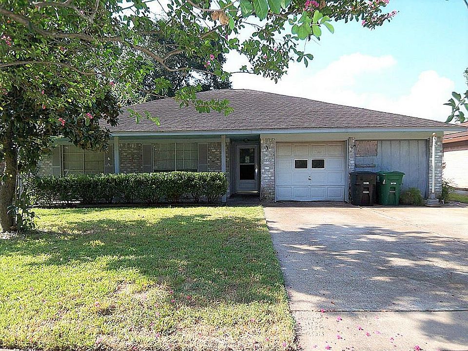 1st image of 9829 Casa Loma Dr