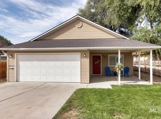320/322 S Holly St, Nampa, ID 83686