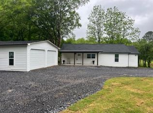 804 Cavender Rd SE, Dalton, GA 30721