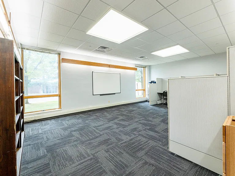 625 Summit St — Photo 13
