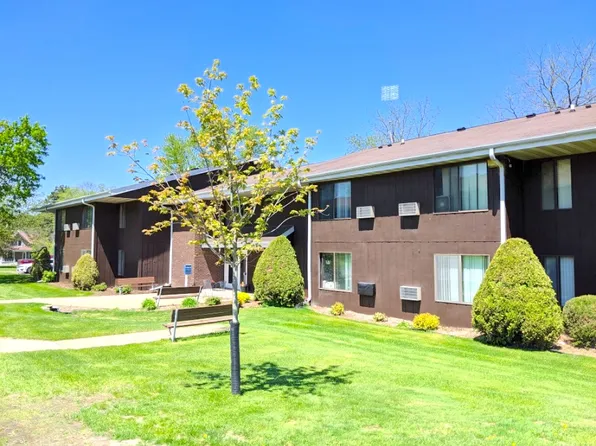 505 Chicago Ave APT 105, Viroqua, WI 54665