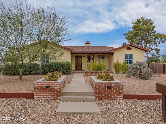 3rd image of 225 N Sierra Vista Dr
