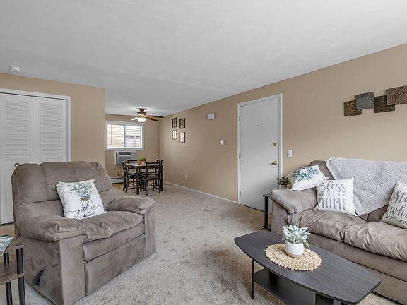 5th image of 221 Susan Ln #260e678d7