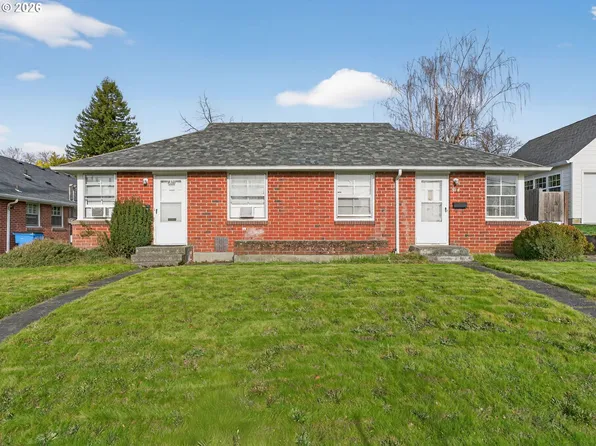 908 W 39th St, Vancouver, WA 98660