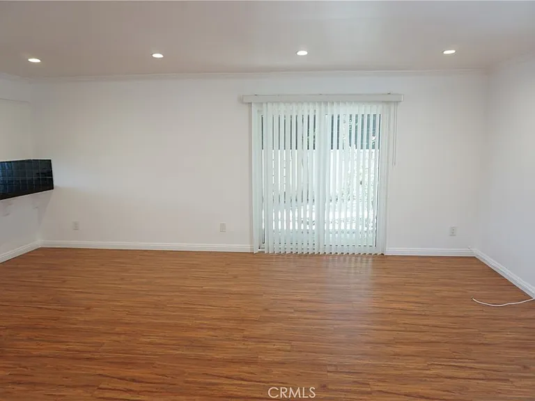 4610 Densmore Ave #20 — Photo 6