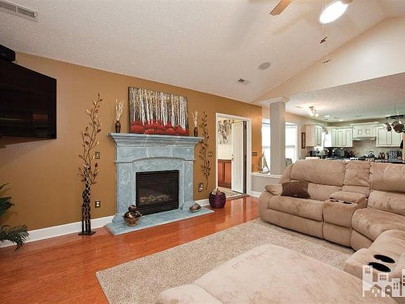 5th image of 8563 Glasgow St NE