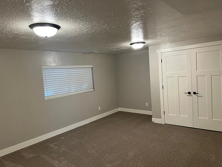 9164 S Scirlein Dr — Photo 22