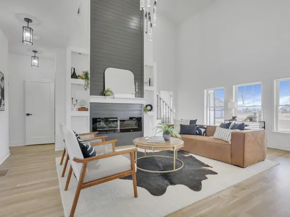 3707 Kassidy Dr, Grove City, OH 43123