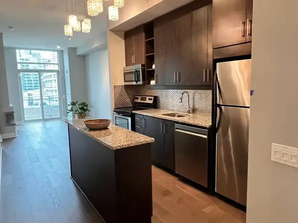 112 George St, Toronto, ON